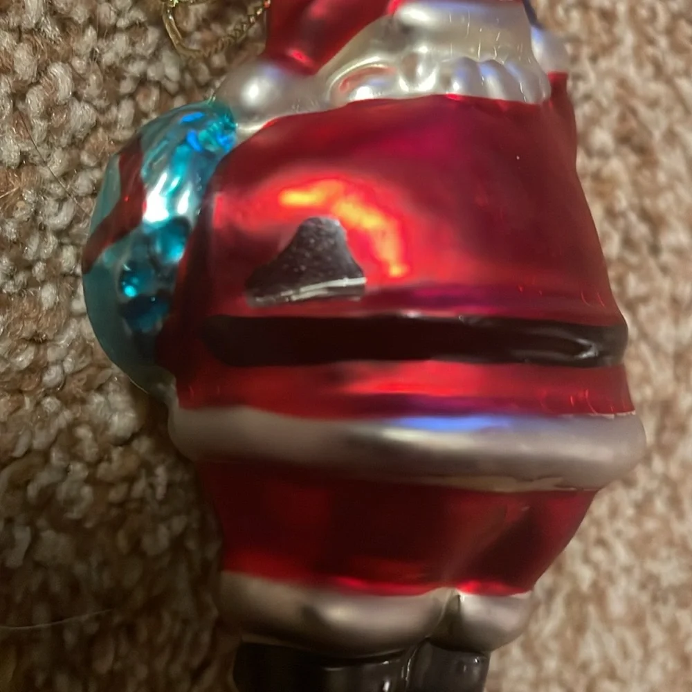VTG Blown Glass Santa Holding A Wreath Christmas Tree Ornament 3.5” Tall